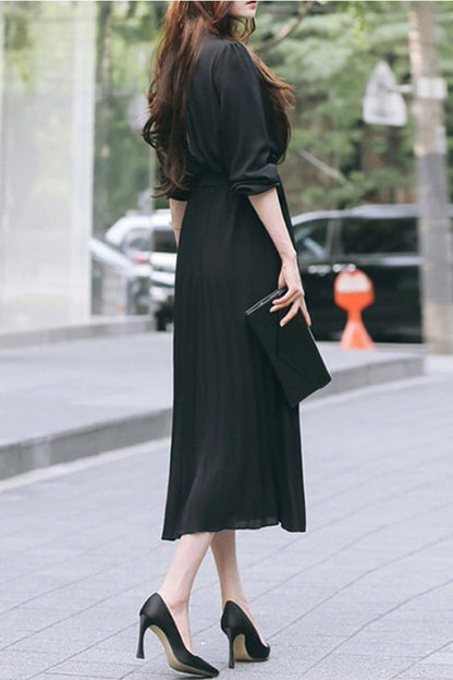 Faltenkleid aus Chiffon mit Puffärmeln