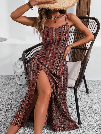 Damenkleid mit langem Rock und seitlichem Schlitz
