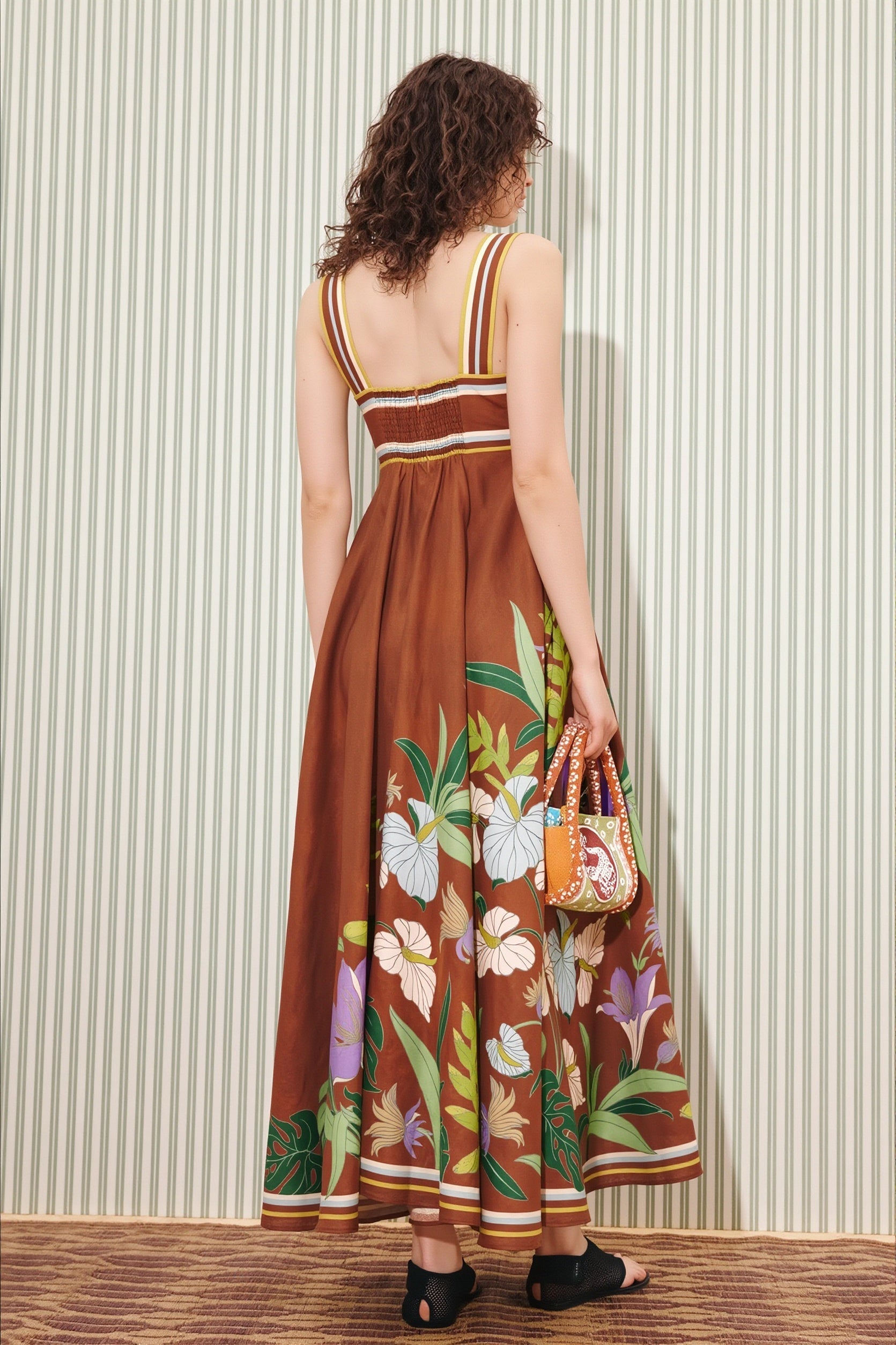 Damen Maxikleid im Casual-Boho-Stil mit Blumenprint und fliessender Silhouette