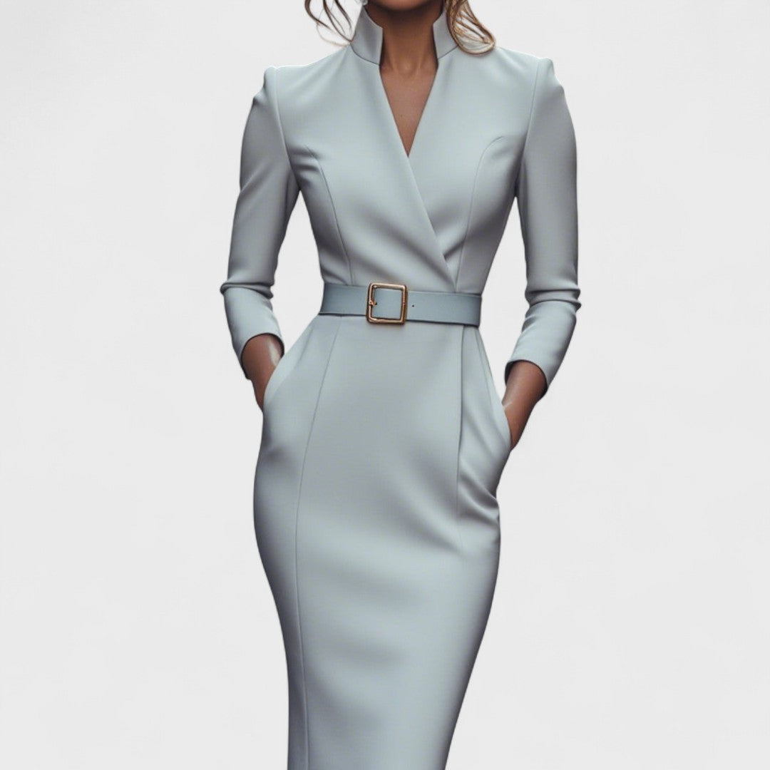 Elegantes Bleistiftkleid mit Gürtel für einen anspruchsvollen Stil