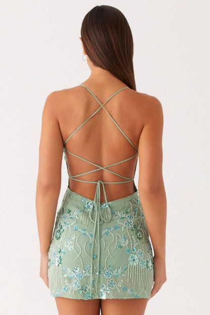 Kurzes Kleid aus Polyester mit Paillettenverzierung