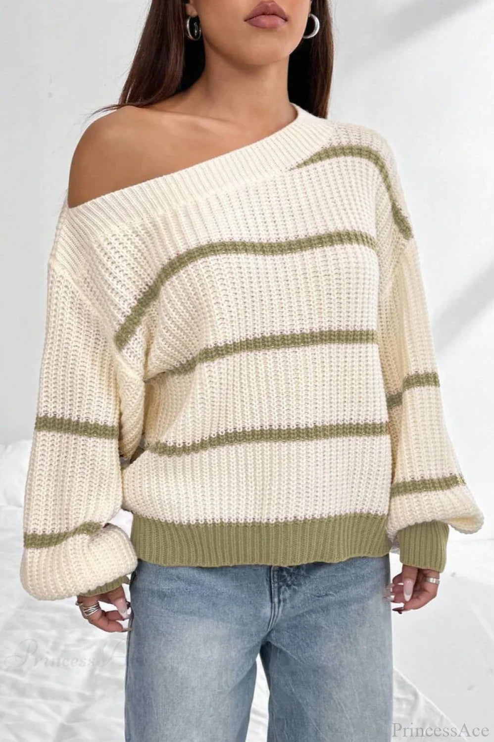 Gestreifter Off-Shoulder-Pullover für Damen in Rückansicht