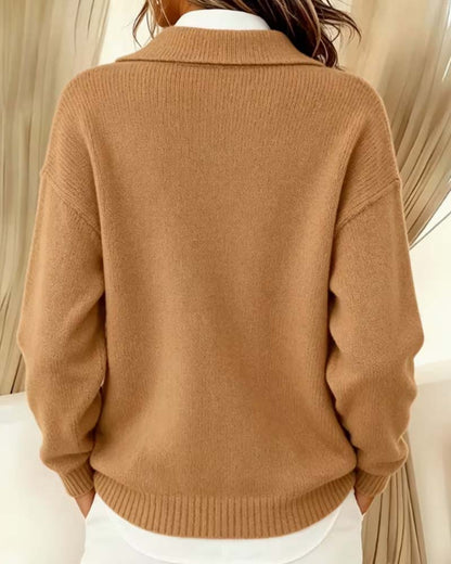 Unifarbener Pullover für Damen in einer schlichten, eleganten Ansicht