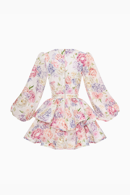 Damen Mini Kleid mit Blumenmuster als femininer Sommerlook