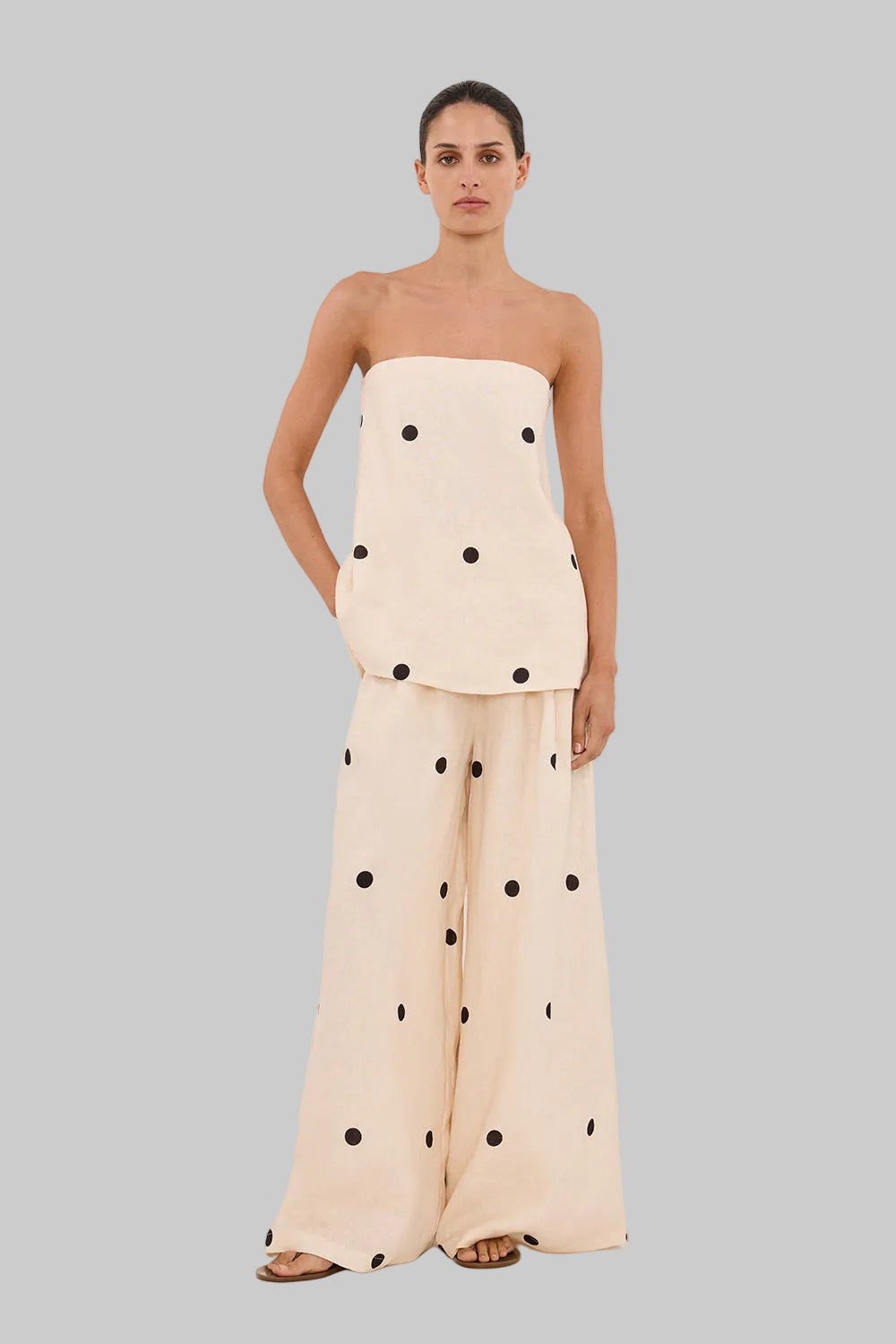 Damen Sommer-Set mit Punktmuster und weiter Hose in schulterfreiem Design