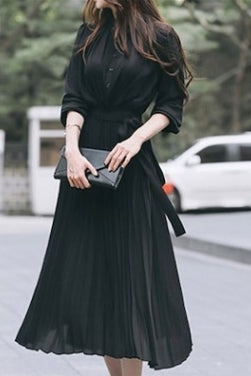 Faltenkleid aus Chiffon mit Puffärmeln