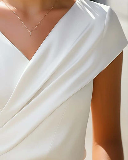 Damen T-Shirt mit V-Ausschnitt, Detailansicht des Ausschnitts