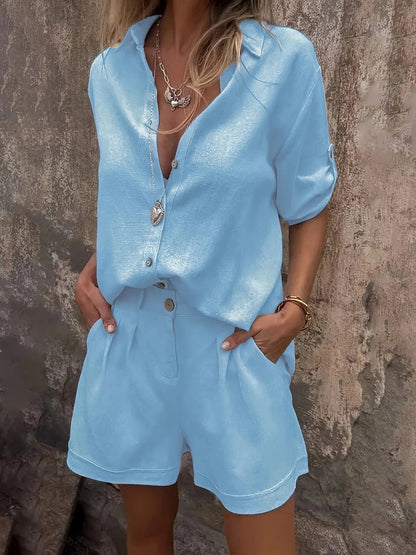 Eleganter Damen-Zweiteiler als komplettes Sommer-Set in der Vorderansicht