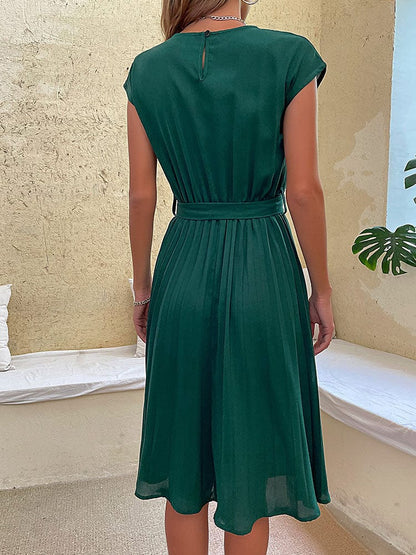 Dunkelgrünes Damenkleid im Ibiza-Stil in voller Ansicht