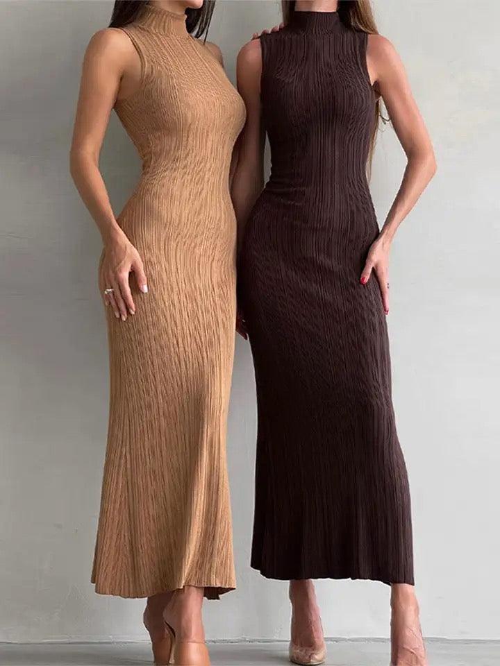 Weiches Strick-Rippen-Midikleid