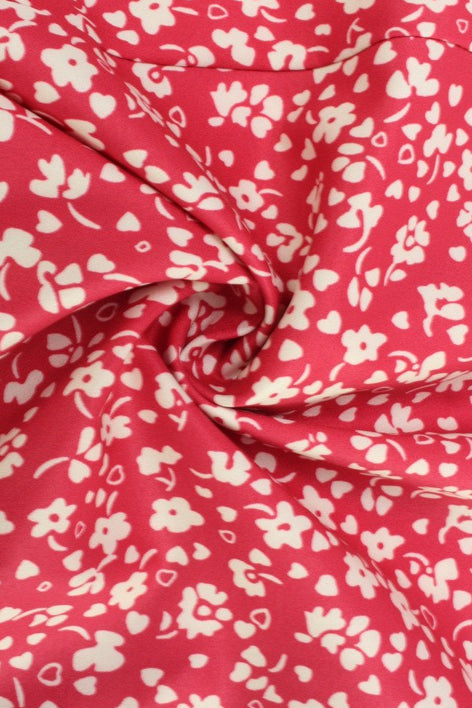 Kurzes Damenkleid mit Blumenprint und ausgestelltem Rock