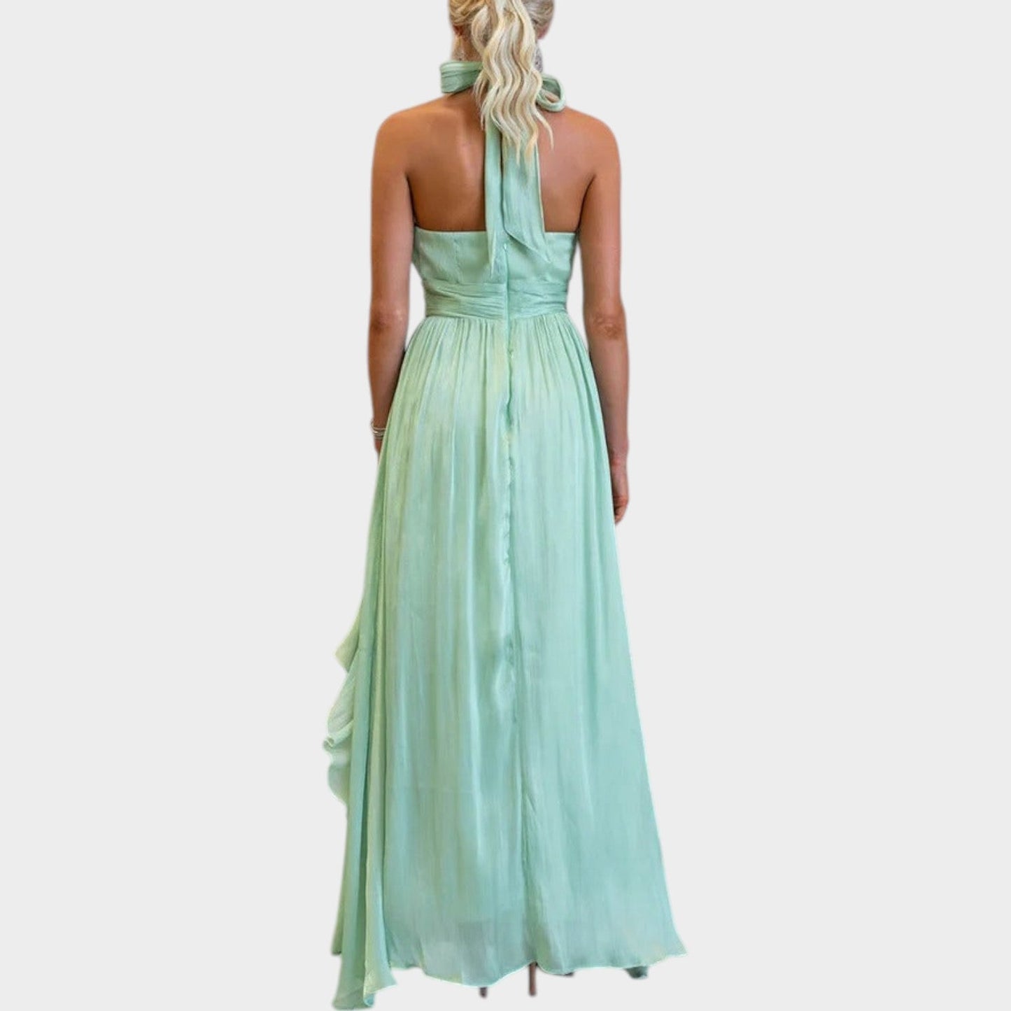 Elegantes Maxikleid mit Rüschen und Neckholder-Ausschnitt