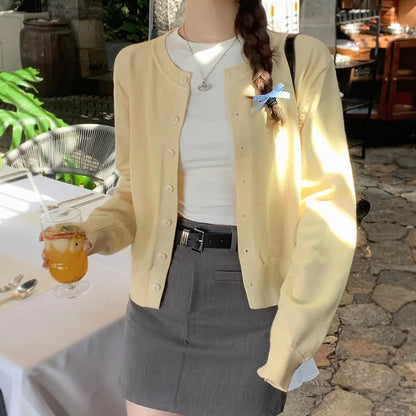 Strickcardigan für Damen mit Knopfleiste vorne