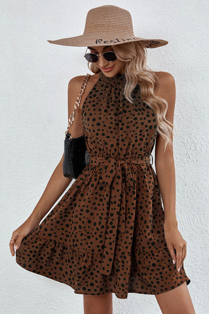 Kragenfreies Kleid mit Rollkragen und Blumendruck