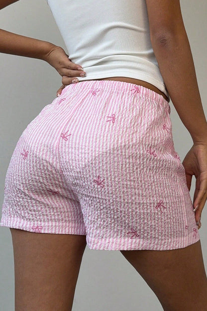 Detail der rosa gestreiften Damen Shorts mit elastischem Bund