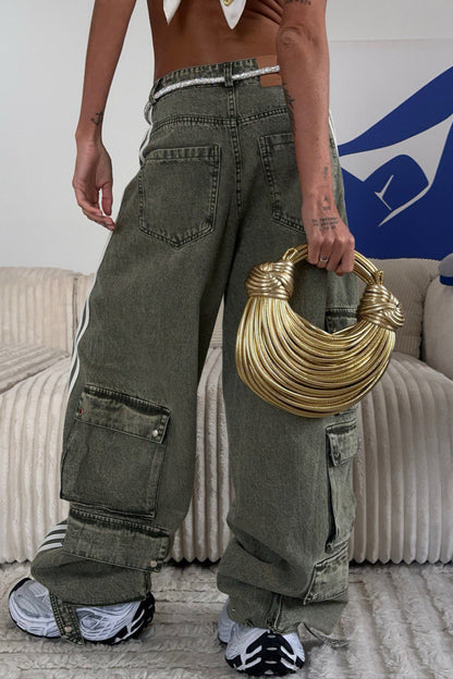 Damen Denim Hose mit weitem Schnitt in Rückansicht