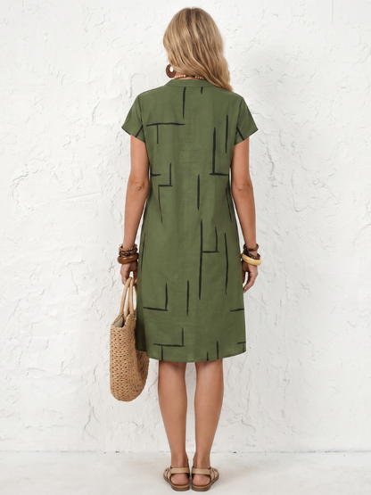 Luftiges Sommerkleid mit abstraktem Druck