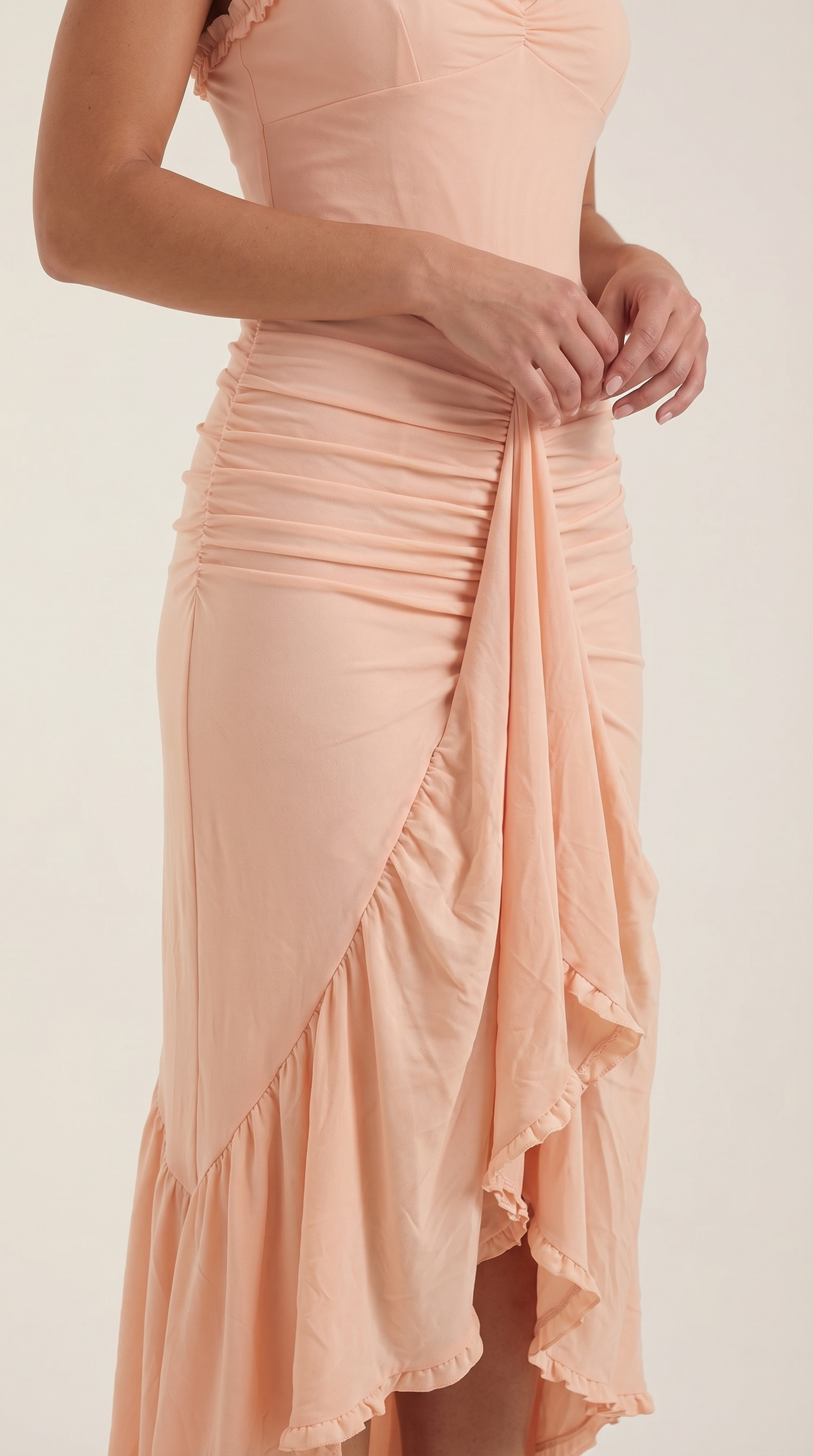 Damen Maxikleid mit Volants und asymmetrischem Saum