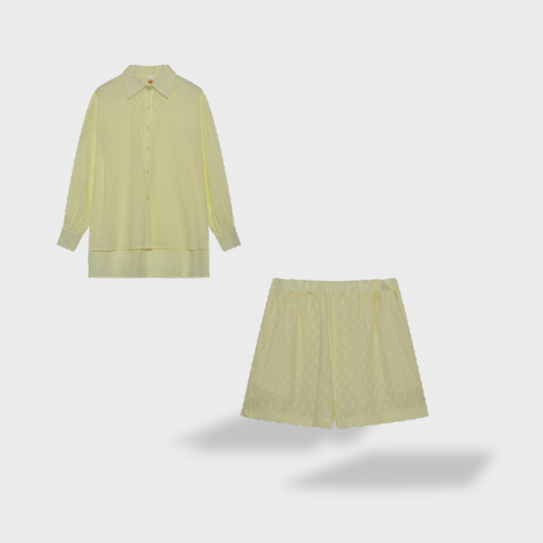 Leichtes Zweiteiler-Set für Damen mit Bluse und Shorts