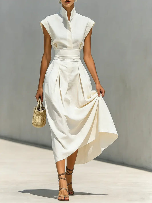 Damen Midikleid mit hohem Kragen und asymmetrischem Saum in Vorderansicht