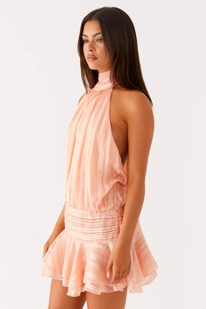 Satiniertes, drapiertes Kurzkleid mit hohem Hals