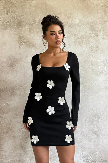 Minikleid für Damen mit floralem Muster und tailliertem Schnitt
