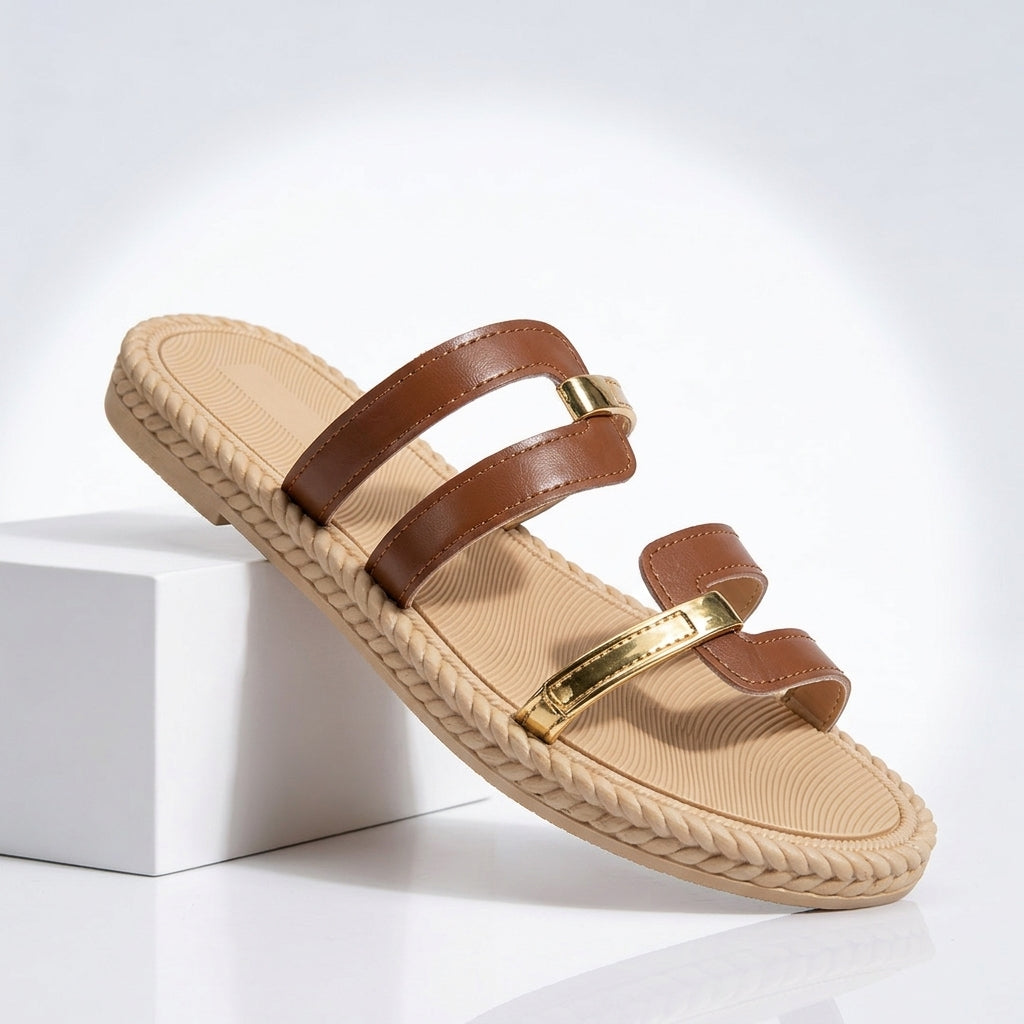 Damen Sandalen im Slide Stil mit zwei breiten Riemen, Vorderansicht
