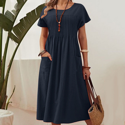 Plissiertes Midikleid mit kurzen Ärmeln und Taschen