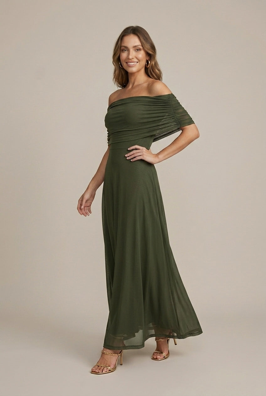 Damen-Maxikleid mit Carmen-Ausschnitt in seitlicher Ansicht