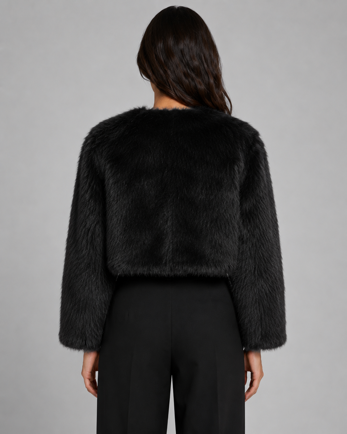 Damen-Kurzjacke aus Kunstfell mit kurzem Schnitt