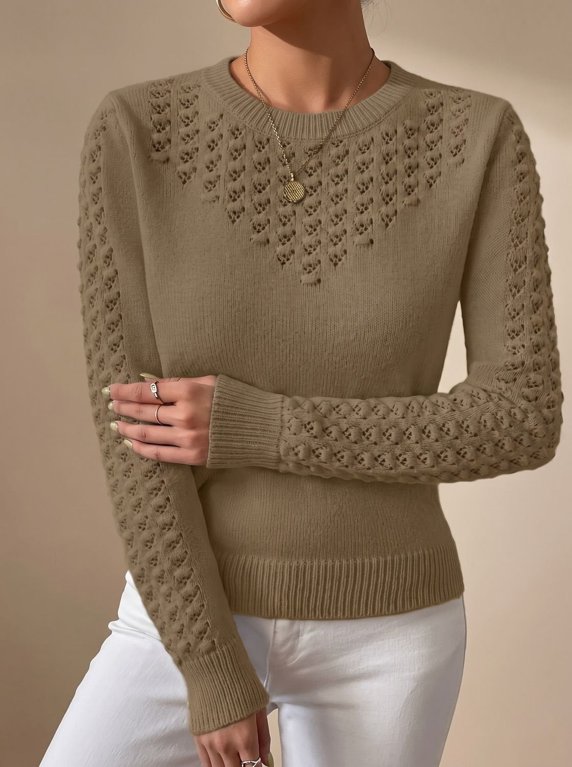 Pointelle-Strickdetail des Damenpullovers aus der Nähe